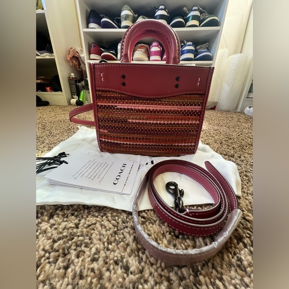 Coach 1941 Rogue 17 - Picture 10 of 11